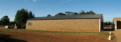 Immaculate workshop and storage building